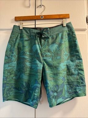 Patagonia Men’s Teal and Green Floral Board Shorts